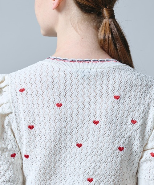 DOUBLE STANDARD CLOTHING(ダブルスタンダードクロージング)の「ハート刺繍パフスリーブサマーニット(ニット/セーター・レディース・ネイビー/オフホワイト・36/38)」の6枚目の写真