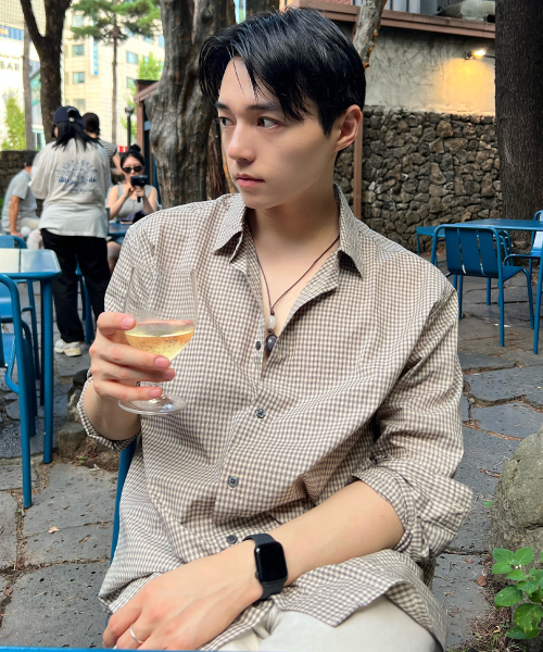 MINDBRIDGE（マインドブリッジ）の「[COUTURE]ミニチェックオーバーサイズシャツ（シャツ/ブラウス・メンズ・ダークベージュ・95/100/105/110）」の5枚目の写真