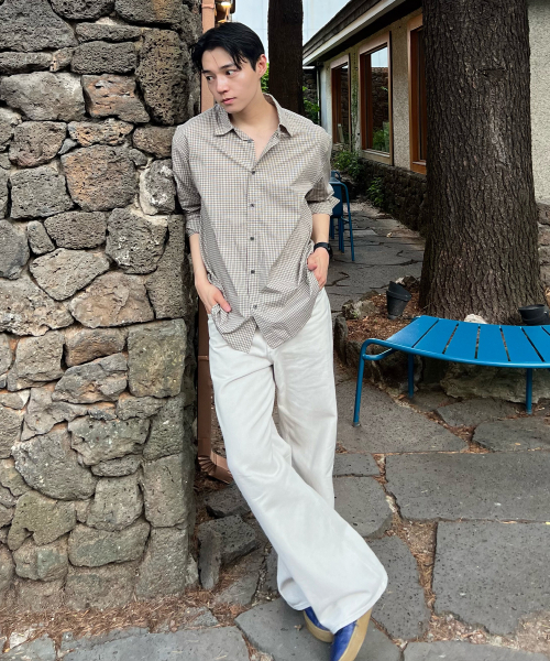 MINDBRIDGE（マインドブリッジ）の「[COUTURE]ミニチェックオーバーサイズシャツ（シャツ/ブラウス・メンズ・ダークベージュ・95/100/105/110）」の6枚目の写真