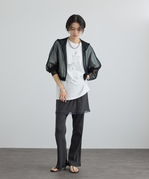 SALON adam et rope'(サロン アダム エ ロペ)の「コットンリネンメッシュフードボレロ(カーディガン/ボレロ・レディース・ブラック/オフホワイト/ベージュ・FREE)」の8枚目の写真