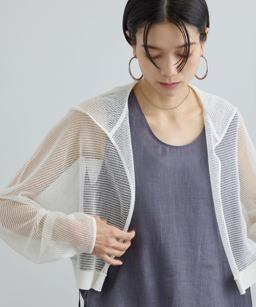 SALON adam et rope'(サロン アダム エ ロペ)の「コットンリネンメッシュフードボレロ(カーディガン/ボレロ・レディース・ブラック/オフホワイト/ベージュ・FREE)」の19枚目の写真