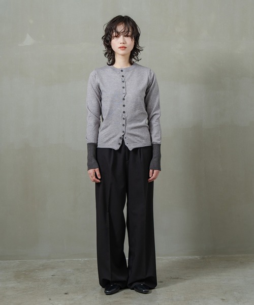 INOIE（イノイエ）の「［INOIE］バイカラーリブカフス・クルーネックカーディガン（ニット/セーター・レディース・グレー・MEDIUM/SMALL）」の14枚目の写真