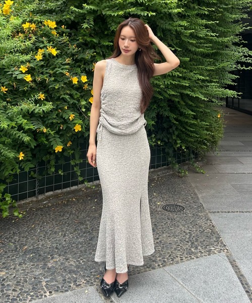 SENEE(セニー)の「shirring soft knit tops(シャーリングソフトニットトップス)(ニット/セーター・レディース・アイボリー/サンドベージュ/ブラック・FREE)」の16枚目の写真