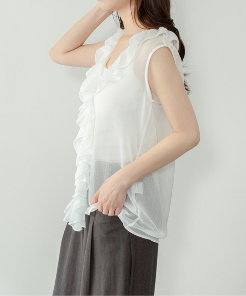 on:nue（オンニュ）の「【on:nue】[着用動画あり！] エアリーシフォンラッフルフリルブラウス（シャツ/ブラウス・レディース・ベージュ/ホワイト/ピンクベージュ・FREE）」の7枚目の写真