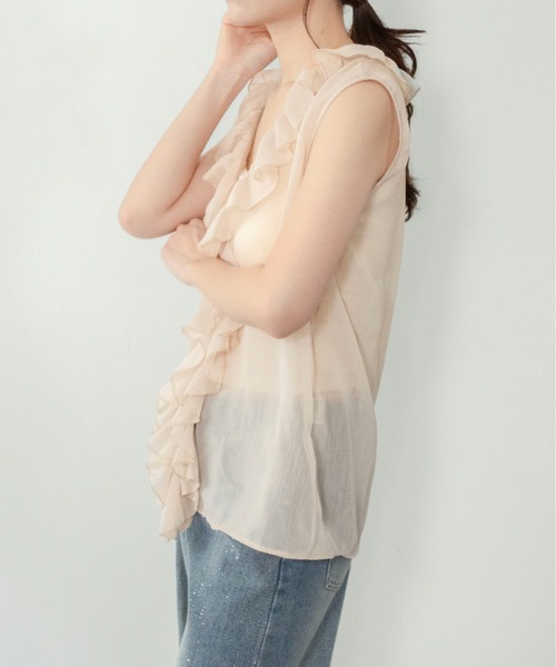 on:nue（オンニュ）の「【on:nue】[着用動画あり！] エアリーシフォンラッフルフリルブラウス（シャツ/ブラウス・レディース・ベージュ/ホワイト/ピンクベージュ・FREE）」の19枚目の写真