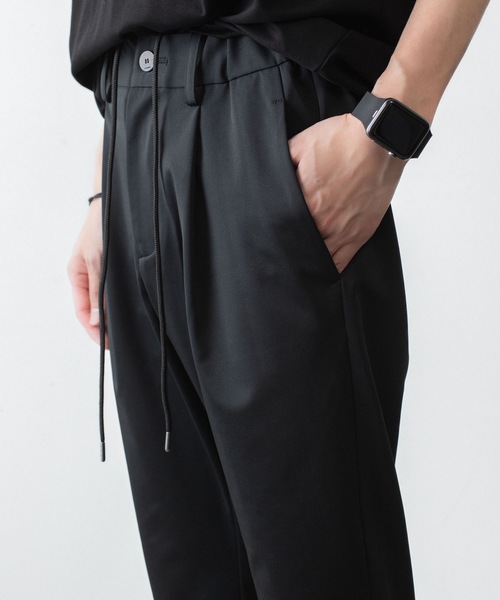 ATTACHMENT（アタッチメント）の「【 LIMITED 】ルカマットツイスト レギュラーフィット イージートラウザーズ / LUCA MATTE TWIST REGULAR FIT EASY TROUSERS（スラックス・メンズ・カーキ/ブラック・3/2/1/4）」の10枚目の写真