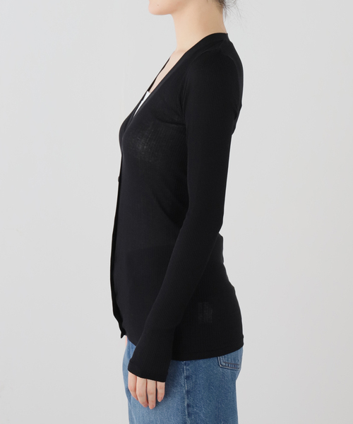 FRAMeWORK(フレームワーク)の「MALU CHARLIEコットンカーディガン(Tシャツ/カットソー・レディース・ブラック/ベージュ/ブラウン・FREE)」の4枚目の写真