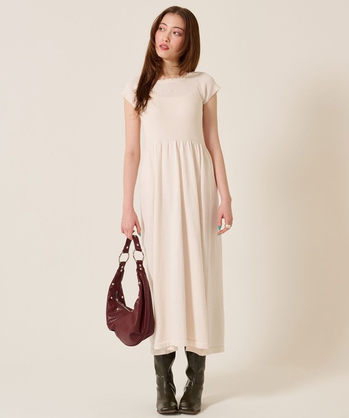 TINA:JOJUN(ティーナジョジュン)の「バレエネック ロング ニットワンピース TINA:JOJUN(ワンピース・レディース・ブラック/ピンク系その他・M)」の3枚目の写真