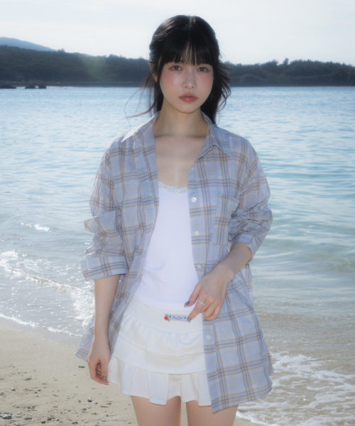 ROSEFRANTZ（ロゼフランツ）の「See-through Check Overfit Shirt [Sky Blue]（シャツ/ブラウス・レディース・スカイブルー・OS）」の2枚目の写真