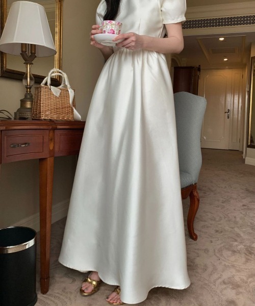 YUGA(ユーガ)の「YUGA_YGMC Korean-style Pearl neck party dress(ドレス・レディース・オフホワイト・S/M)」の15枚目の写真