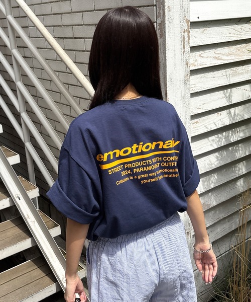 ISOOK（アイスー）の「【ISOOK / アイスー】オーバーサイズバックロゴTシャツ / プリントT 半袖 グラフィック 配色 バイカラー ビッグシルエット ルーズ メンズライク ノームコア ZOZOTOWN限定（Tシャツ/カットソー・レディース・グリーン/ネイビー/グレー・FREE）」の4枚目の写真