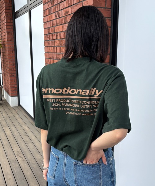ISOOK（アイスー）の「【ISOOK / アイスー】オーバーサイズバックロゴTシャツ / プリントT 半袖 グラフィック 配色 バイカラー ビッグシルエット ルーズ メンズライク ノームコア ZOZOTOWN限定（Tシャツ/カットソー・レディース・グリーン/ネイビー/グレー・FREE）」の9枚目の写真