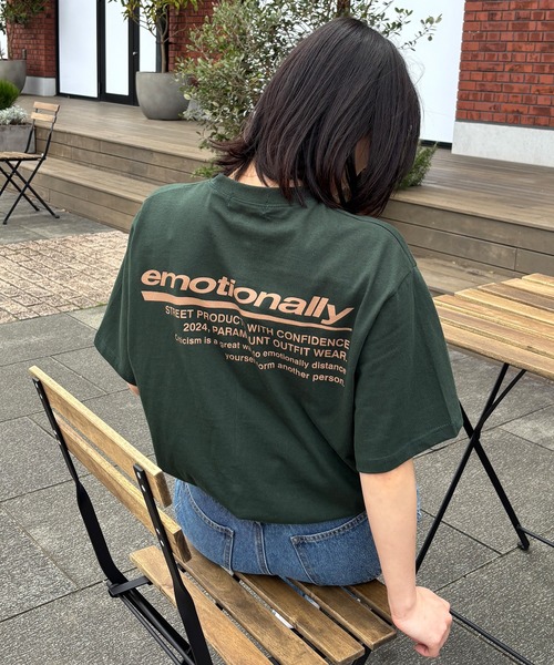 ISOOK（アイスー）の「【ISOOK / アイスー】オーバーサイズバックロゴTシャツ / プリントT 半袖 グラフィック 配色 バイカラー ビッグシルエット ルーズ メンズライク ノームコア ZOZOTOWN限定（Tシャツ/カットソー・レディース・グリーン/ネイビー/グレー・FREE）」の11枚目の写真