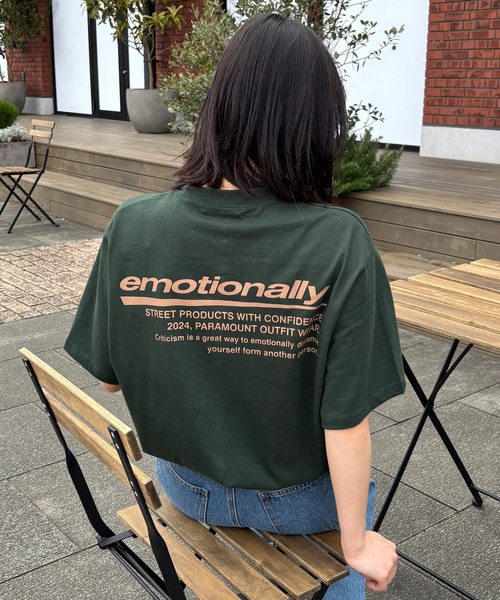 ISOOK（アイスー）の「【ISOOK / アイスー】オーバーサイズバックロゴTシャツ / プリントT 半袖 グラフィック 配色 バイカラー ビッグシルエット ルーズ メンズライク ノームコア ZOZOTOWN限定（Tシャツ/カットソー・レディース・グリーン/ネイビー/グレー・FREE）」の12枚目の写真