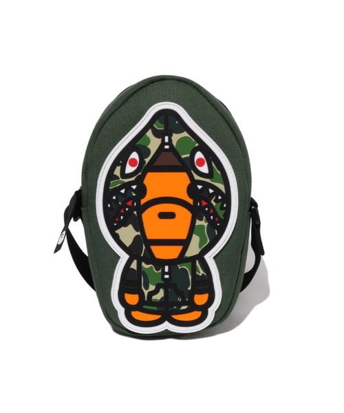 A BATHING APE(アベイシングエイプ)の「ABC CAMO MILO SHARK SHOULDER BAG(ショルダーバッグ・キッズ・グリーン・FREE)」の2枚目の写真