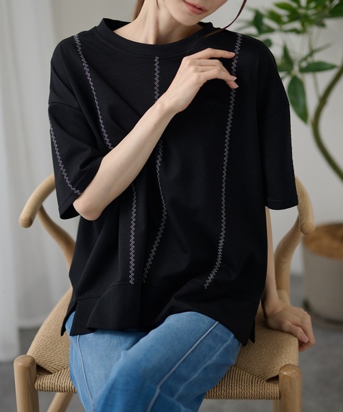 DAYRA(デイラ)の「ジグザグ ステッチ ゆる 半袖 トップス(Tシャツ/カットソー・レディース・グリーン/ホワイト/ブラック・FREE)」の7枚目の写真