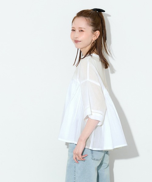 coca(coca)(コカ)の「キャンブリックフレアブラウス(シャツ/ブラウス・レディース・ホワイト/ブルー・L/M)」の4枚目の写真
