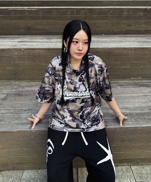 CREAM SODA LAB(クリームソーダラボ)の「カモメッシュパイピングオーバーサイズVネック半袖Tシャツカーキ(Tシャツ/カットソー・メンズ・その他・LARGE/X-LARGE)」の10枚目の写真