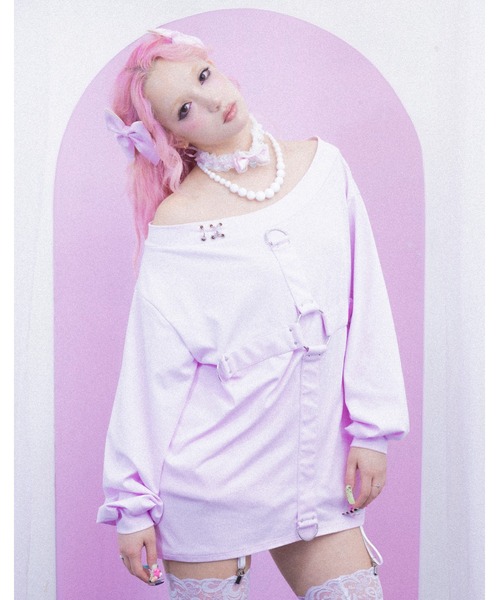 AVENCHUMU(アバンチュウム)の「Front cross long sleeve T-shirt(Tシャツ/カットソー・レディース・ピンク/ブラック/ホワイト・FREE)」の6枚目の写真