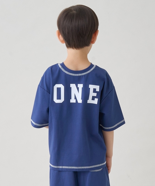 b・ROOM（ビールーム）の「【太陽から守る】【どちらが前でもOK】【遮熱天竺】配色ステッチTシャツ【子供服】【キッズ】【男の子】【女の子】（Tシャツ/カットソー・キッズ・ホワイト系/チャコール/ネイビー・130cm/110cm/140cm/120cm/100cm）」の5枚目の写真
