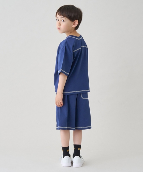 b・ROOM（ビールーム）の「【太陽から守る】【どちらが前でもOK】【遮熱天竺】配色ステッチTシャツ【子供服】【キッズ】【男の子】【女の子】（Tシャツ/カットソー・キッズ・ホワイト系/チャコール/ネイビー・130cm/110cm/140cm/120cm/100cm）」の7枚目の写真