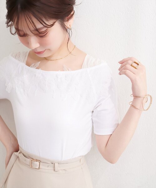 natural couture(ナチュラルクチュール)の「オフショル風レースプルオーバー(Tシャツ/カットソー・レディース・ピンク/ブラック/オフホワイト/サックスブルー・FREE)」の2枚目の写真