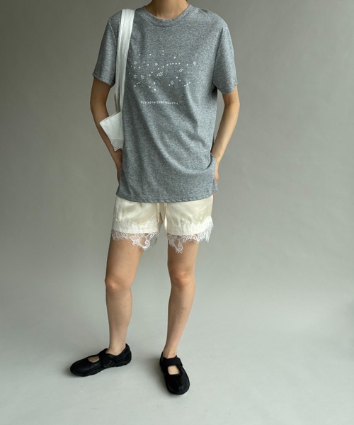FUULLY STUDIO(フーリィーステューディオ)の「裾レースサテンショートパンツ(その他パンツ・レディース・ブラック/アイボリー・FREE)」の19枚目の写真