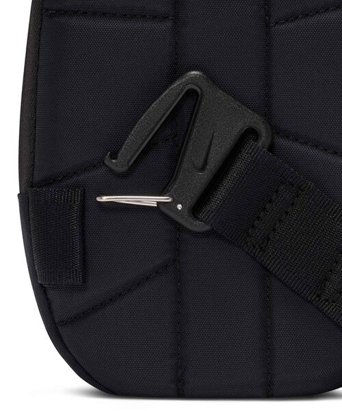 NIKE(ナイキ)の「ナイキ コミュート クロスボディバッグ (1L) / Nike Commute Crossbody Bag (1L) IQ1279-010 Black(ボディバッグ/ウエストポーチ・メンズ・ブラック・ONE SIZE)」の8枚目の写真