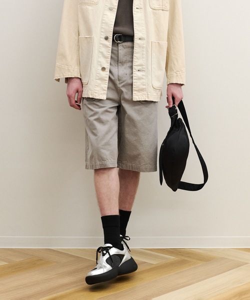 VEIN (ヴェイン)の「SULFUR DYED CHINO CLOTH BAGGY SHORTS(デニムパンツ・メンズ・ベージュ/グレー系/ブラック・2/1/3)」の5枚目の写真