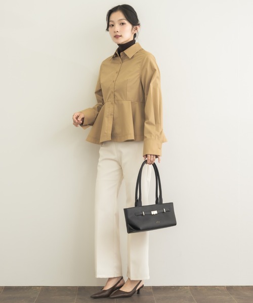 NEUNA(ヌナ)の「【AW collection 第1弾! 仕立ての美しさに、心ときめく一枚 】メタルカフスペプラムシャツ(シャツ/ブラウス・レディース・ブラック/ベージュ/オフホワイト・FREE)」の19枚目の写真