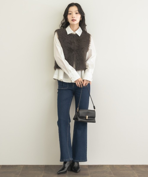 NEUNA(ヌナ)の「【AW collection 第1弾! 仕立ての美しさに、心ときめく一枚 】メタルカフスペプラムシャツ(シャツ/ブラウス・レディース・ブラック/ベージュ/オフホワイト・FREE)」の15枚目の写真
