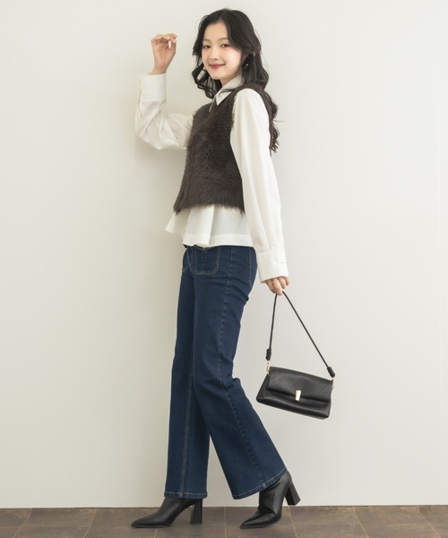 NEUNA(ヌナ)の「【AW collection 第1弾! 仕立ての美しさに、心ときめく一枚 】メタルカフスペプラムシャツ(シャツ/ブラウス・レディース・ブラック/ベージュ/オフホワイト・FREE)」の12枚目の写真