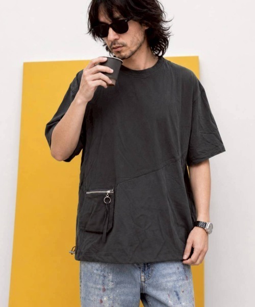 KAMINARI_TOKIO(カミナリトキオ)の「異素材ドローコードZIPポケットTシャツ(Tシャツ/カットソー・レディース・チャコールグレー/ブラック・FREE)」の1枚目の写真