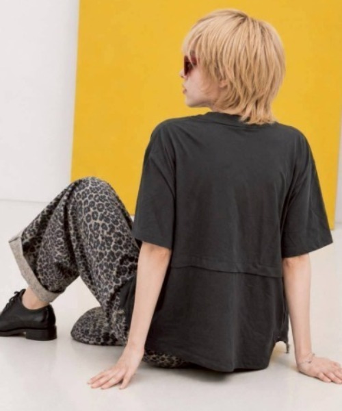 KAMINARI_TOKIO(カミナリトキオ)の「異素材ドローコードZIPポケットTシャツ(Tシャツ/カットソー・レディース・チャコールグレー/ブラック・FREE)」の3枚目の写真
