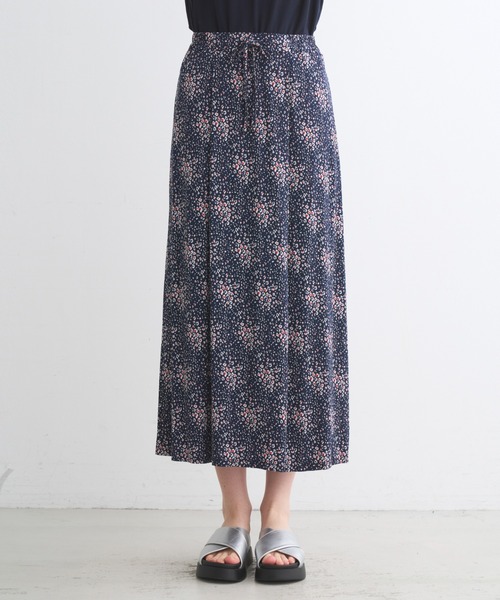 three dots(スリードッツ)の「トラベルラインロングスカート(スカート・レディース・マルチ・X-SMALL/SMALL/MEDIUM)」の11枚目の写真