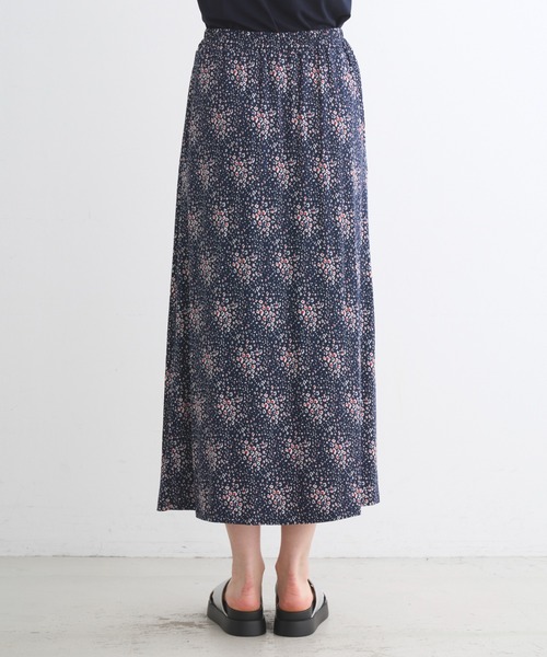 three dots(スリードッツ)の「トラベルラインロングスカート(スカート・レディース・マルチ・X-SMALL/SMALL/MEDIUM)」の13枚目の写真