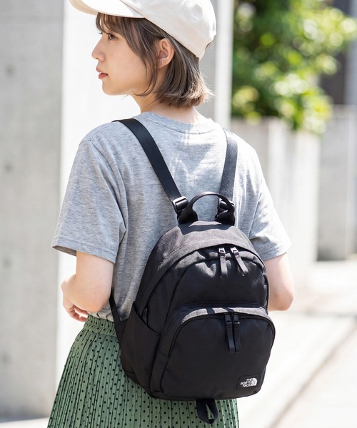 THE NORTH FACE(ザノースフェイス)の「【THE NORTH FACE/ザノースフェイス】TNF DAY PACK MINI / ミニ バックパック(バックパック/リュック・レディース・ブラック/ベージュ・FREE)」の7枚目の写真
