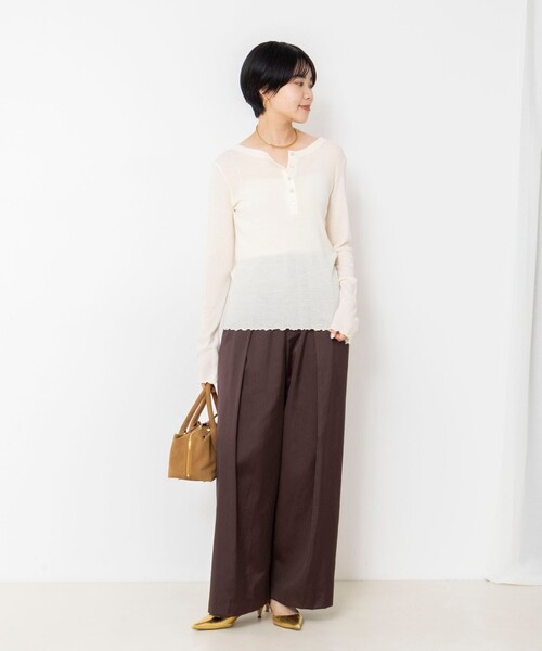 NOLLEY’S(ノーリーズ)の「MY STANDARDウォッシャブルリブヘンリー2WAYプルオーバー(Tシャツ/カットソー・レディース・ライトグレー/レッド/オフホワイト/ベビーピンク・FREE)」の6枚目の写真