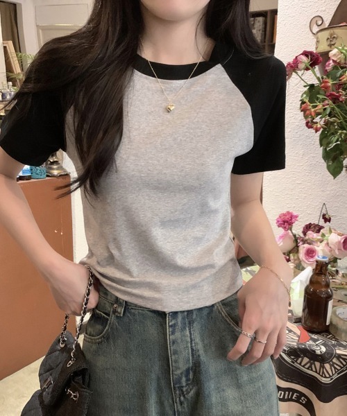Girly Doll(ガーリードール)の「ラグランスリーブTシャツ(Tシャツ/カットソー・レディース・ダークグレー/ホワイト/グレー/ネイビー/ベージュ・FREE)」の6枚目の写真