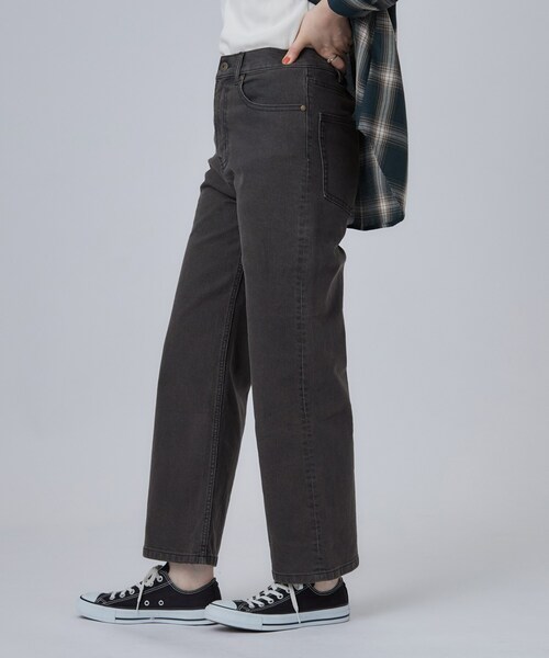 SHOO・LA・RUE(シューラルー)の「【S-LL/ストレッチ/色落ちしにくいネイビー】脚がまっすぐきれいに見える ワイドストレートデニムパンツ(デニムパンツ・レディース・ブルー系その他/ブラック/ネイビー/ブルー・04/03/02/01)」の22枚目の写真