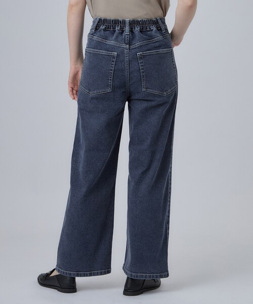 SHOO・LA・RUE(シューラルー)の「【S-LL/ストレッチ/色落ちしにくいネイビー】脚がまっすぐきれいに見える ワイドストレートデニムパンツ(デニムパンツ・レディース・ブルー系その他/ブラック/ネイビー/ブルー・04/03/02/01)」の5枚目の写真