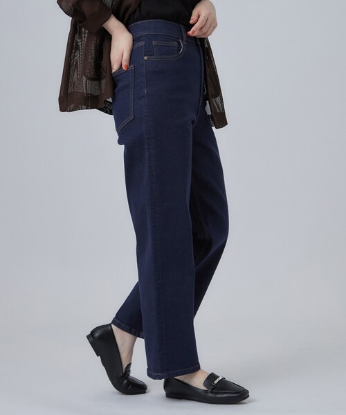 SHOO・LA・RUE(シューラルー)の「【S-LL/ストレッチ/色落ちしにくいネイビー】脚がまっすぐきれいに見える ワイドストレートデニムパンツ(デニムパンツ・レディース・ブルー系その他/ブラック/ネイビー/ブルー・04/03/02/01)」の9枚目の写真