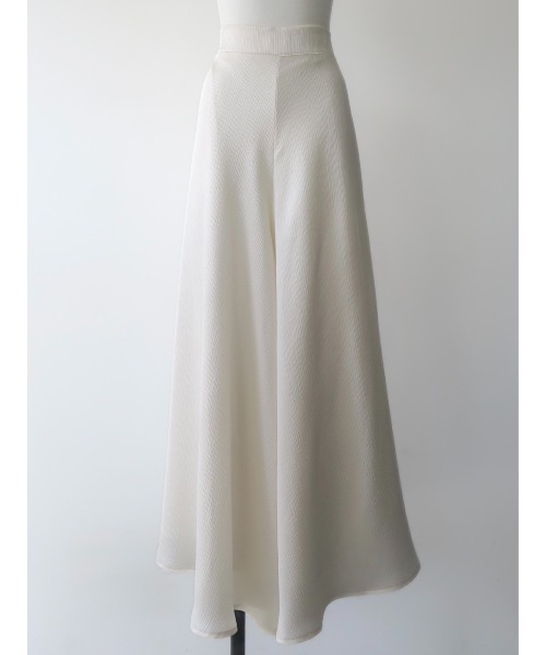 celon(セロン)の「pleated flare pants(その他パンツ・レディース・アイボリー/ブラック・FREE)」の9枚目の写真