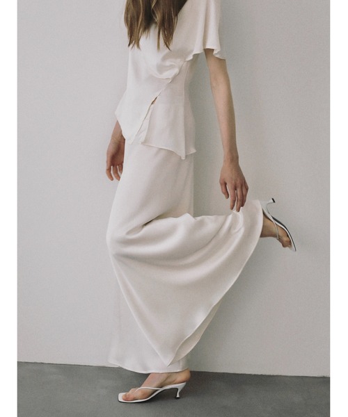 celon(セロン)の「pleated flare pants(その他パンツ・レディース・アイボリー/ブラック・FREE)」の6枚目の写真