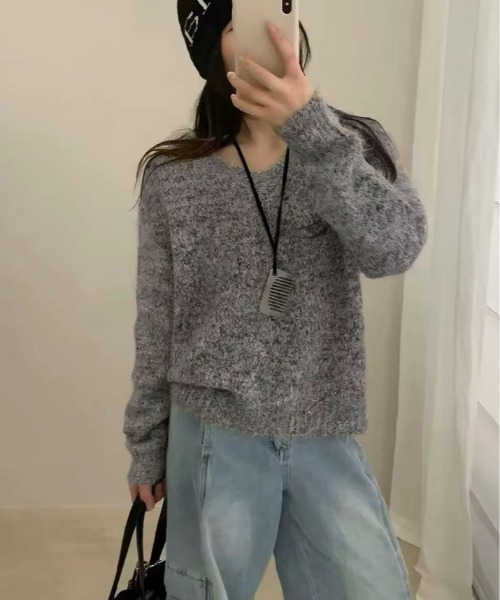 kirakiraShop(キラキラショップ)の「ミックス ニット Vネック プルオーバー(ニット/セーター・レディース・ブラウン/アイボリー/グレー・FREE)」の4枚目の写真