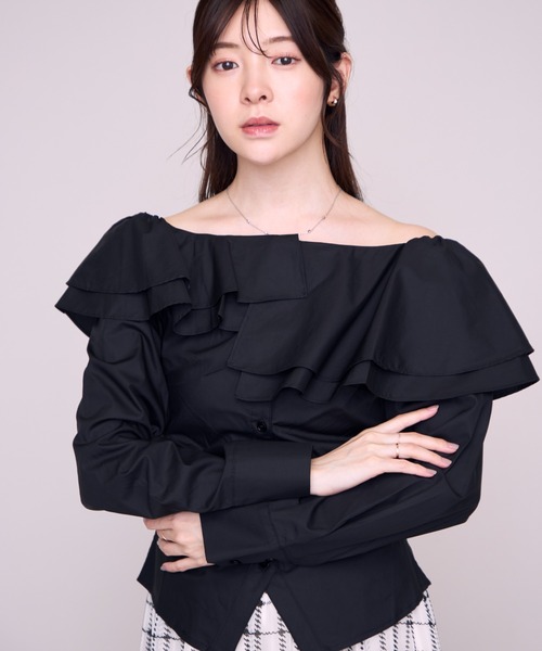 MISCH MASCH（ミッシュマッシュ）の「2026秋冬新作 アシンメトリーオフショルブラウス（シャツ/ブラウス・レディース・ベージュ/ホワイト/ブラック/ネイビー・ﾌﾘ-）」の17枚目の写真