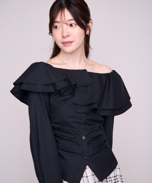 MISCH MASCH（ミッシュマッシュ）の「2026秋冬新作 アシンメトリーオフショルブラウス（シャツ/ブラウス・レディース・ベージュ/ホワイト/ブラック/ネイビー・ﾌﾘ-）」の21枚目の写真