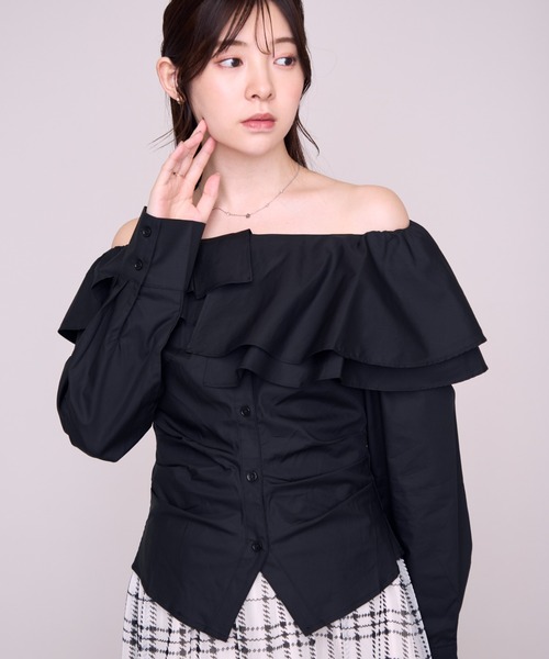 MISCH MASCH（ミッシュマッシュ）の「2026秋冬新作 アシンメトリーオフショルブラウス（シャツ/ブラウス・レディース・ベージュ/ホワイト/ブラック/ネイビー・ﾌﾘ-）」の12枚目の写真