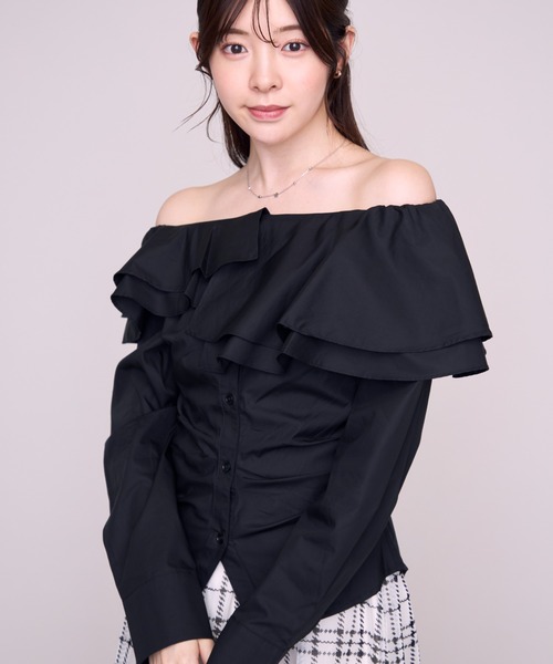 MISCH MASCH（ミッシュマッシュ）の「2026秋冬新作 アシンメトリーオフショルブラウス（シャツ/ブラウス・レディース・ベージュ/ホワイト/ブラック/ネイビー・ﾌﾘ-）」の10枚目の写真