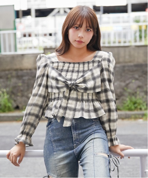 GORGE(ゴージ)の「デシンチェック シャーリングリボンブラウス|全3色(シャツ/ブラウス・レディース・アイボリー/ネイビー/ブラック・F)」の1枚目の写真